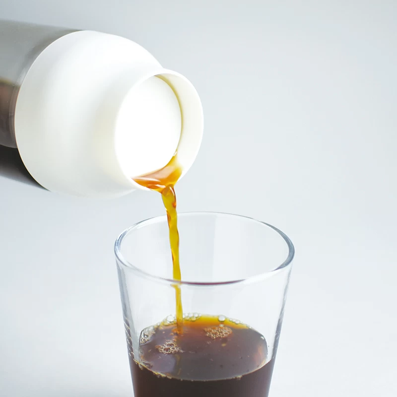 Kinto Capsule Cold Brew Karaffe Weiß – Bild 2