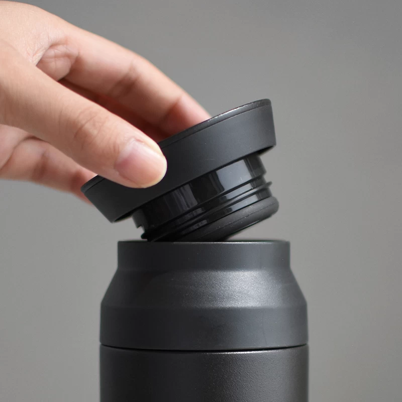 Kinto Travel Tumbler 500ml Black – Bild 2